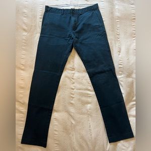 J Crew 484 Chino 32 x 32 Navy